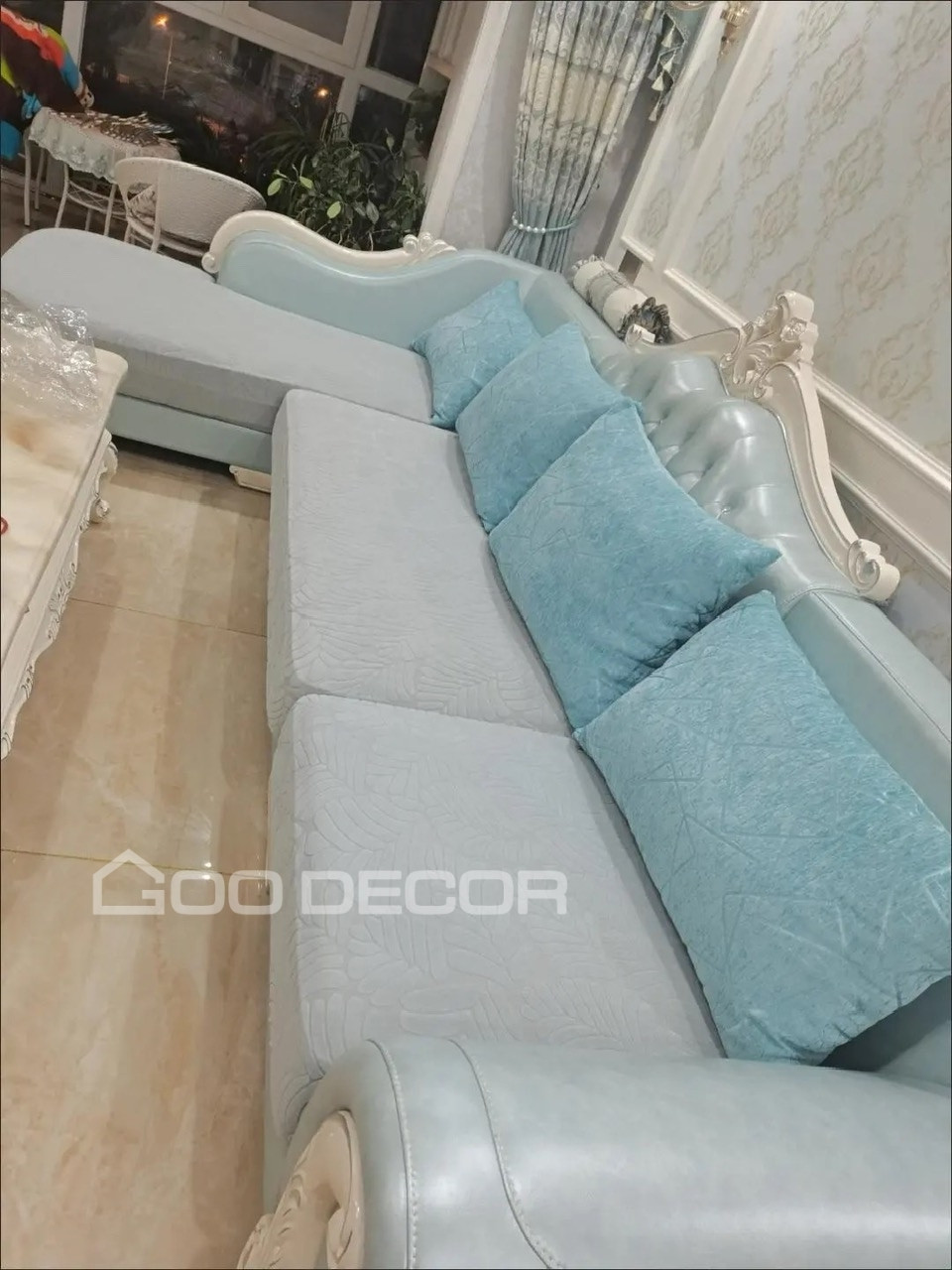 Bọc đệm ghế sofa màu xám trắng vải nhung họa tiết lá - Góc 4