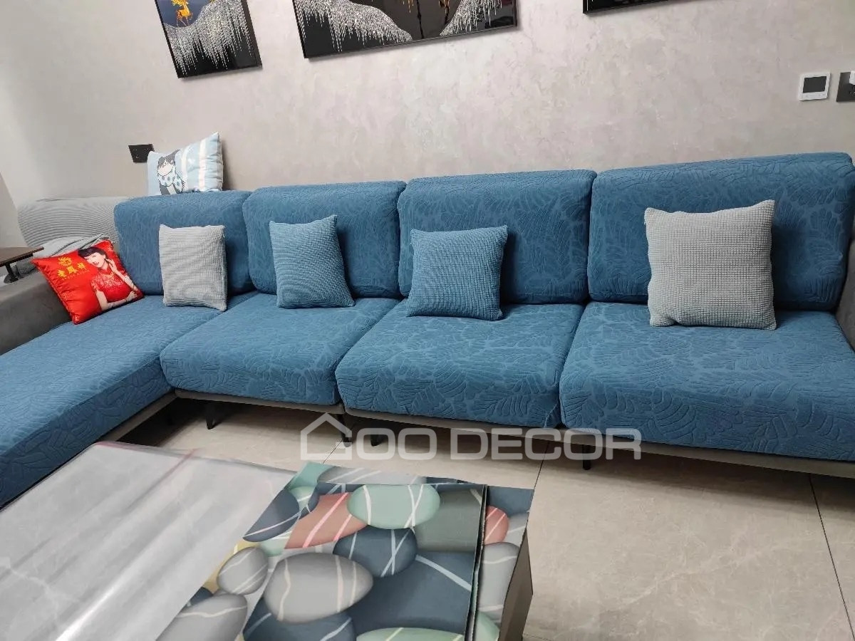 Đệm ghế sofa bọc vải nhung họa tiết lá màu xanh cổ vịt - Góc 4