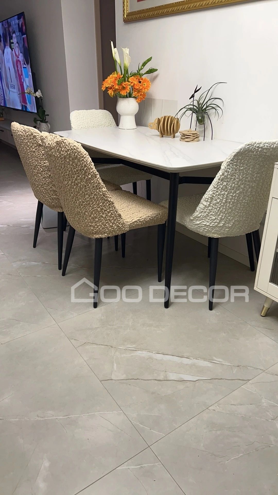 Bọc ghế ngồi bàn ăn vải bong bóng trắng kem - Góc 2