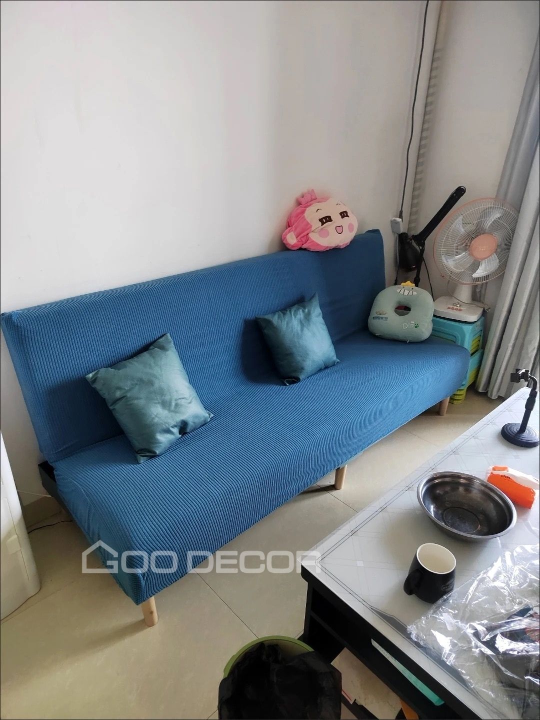 Sofa bed bọc nhung họa tiết lá màu xanh cổ vịt - Góc nhìn 2